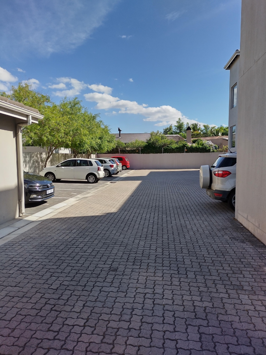 2 Bedroom Property for Sale in Table View Western Cape